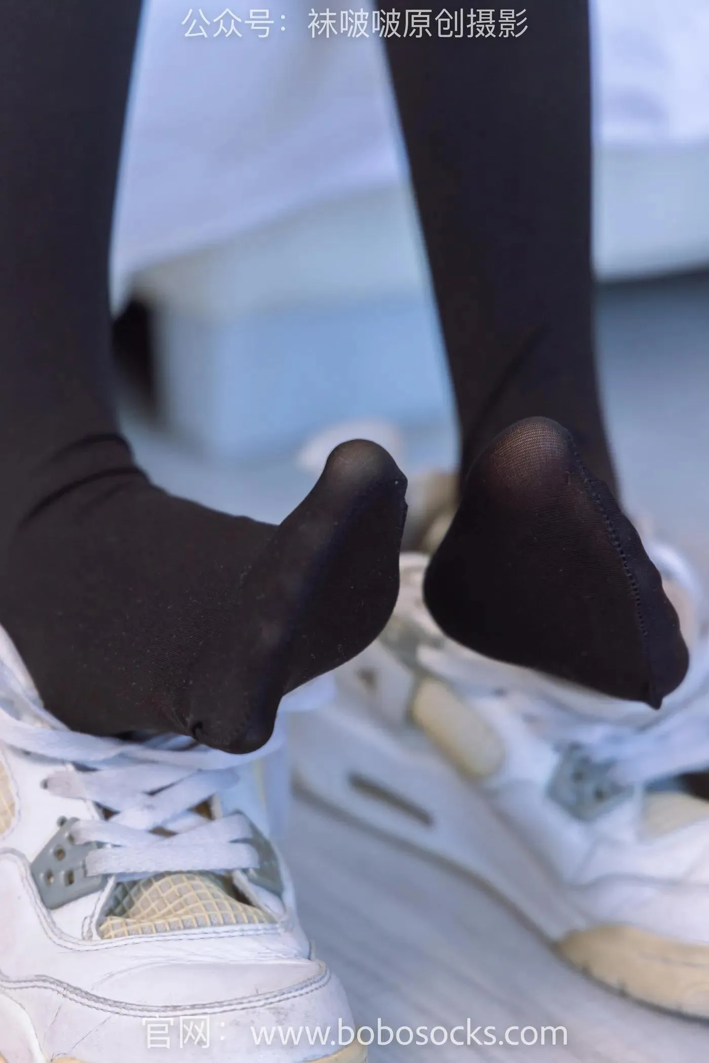 [BoBoSocks袜啵啵]NO.130 稚予-两双穿脏篮球鞋、厚黑丝 [145P]插图2